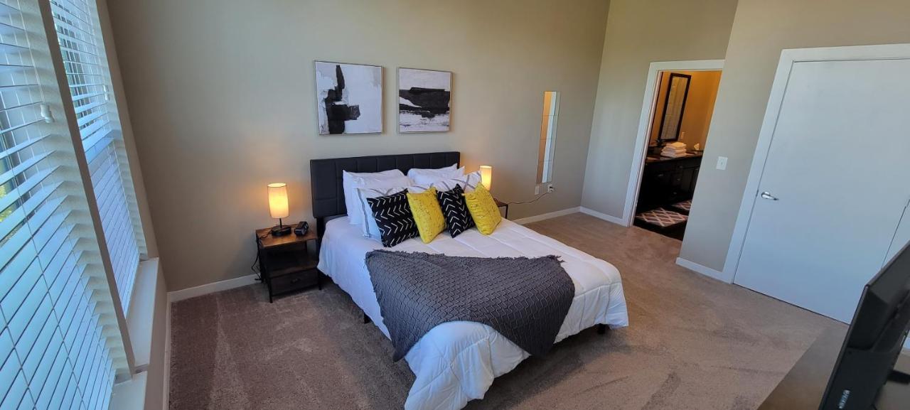 Luxury 1Br Condo Wbalcony - Galleriariver Oak Houston Luaran gambar