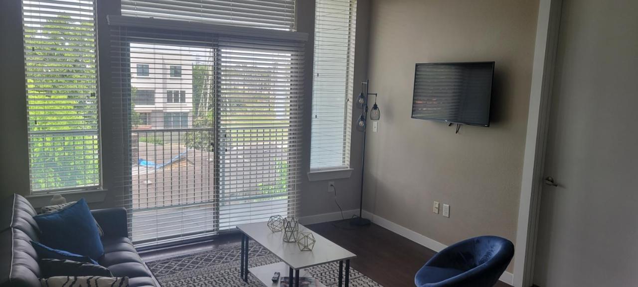 Luxury 1Br Condo Wbalcony - Galleriariver Oak Houston Luaran gambar